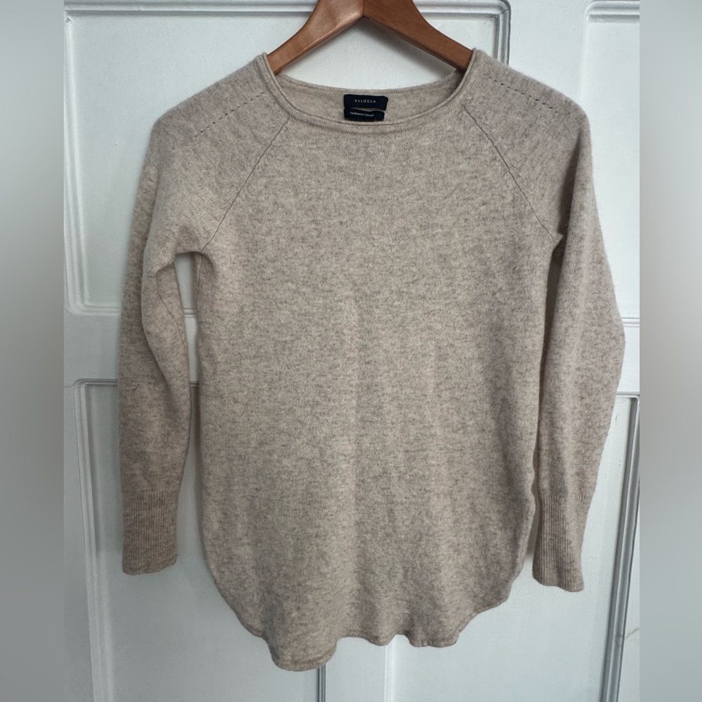 Halogen Women's Cream Crew Neck Sweater